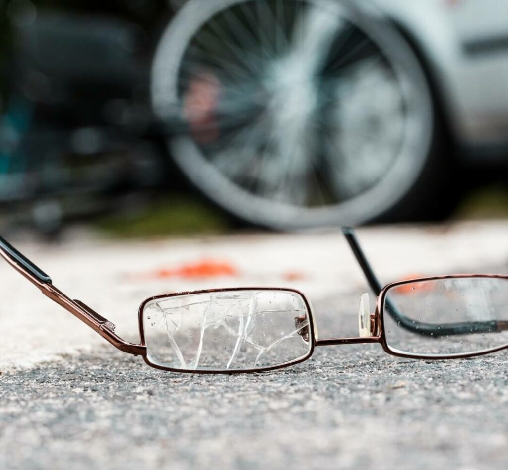 glasses broken after car accident